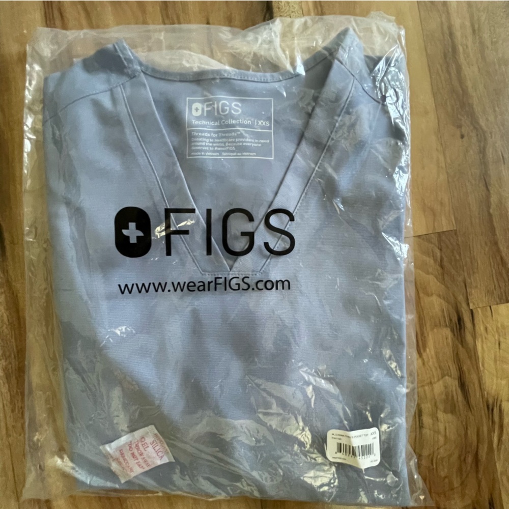 Figs Casma Vapor Blue Space Dye Top